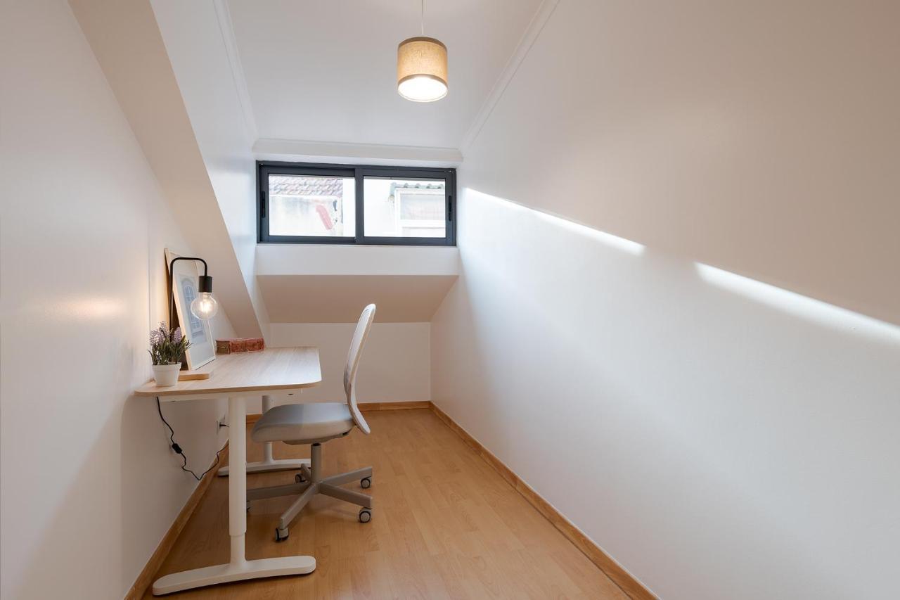 Central Gem IV - Lisbon Trendy Santos District With Dedicated Workspace Esterno foto