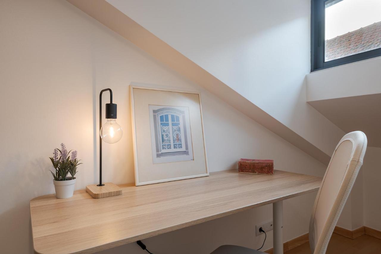 Central Gem IV - Lisbon Trendy Santos District With Dedicated Workspace Esterno foto